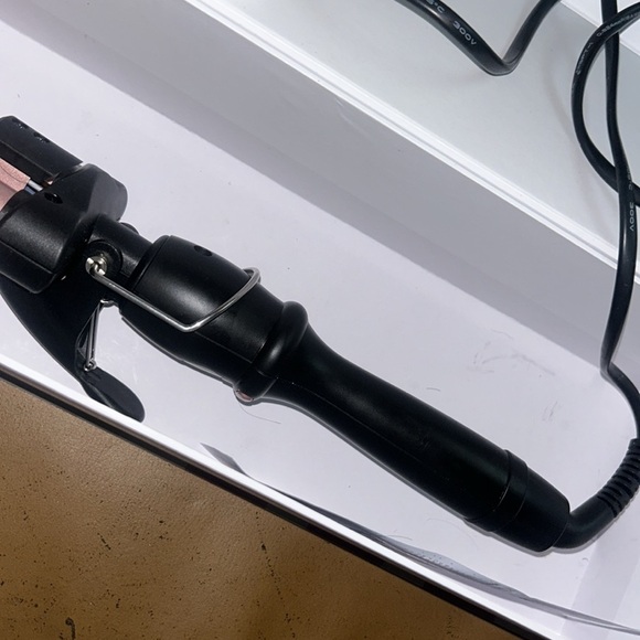 NWOT Hair Waver - Deep Waver Hair Tool with Durable Ceramic Heater Surface - Picture 5 of 6